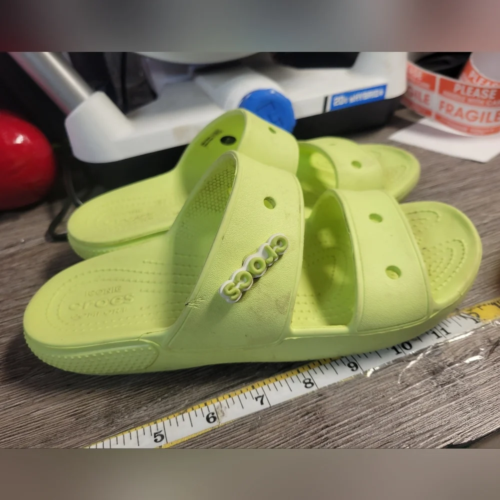 CROCS Green‎ Sandals Lightweight Slip-On Size 7 Mens 9 Womans